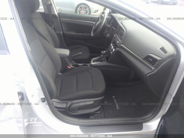 Photo 4 VIN: 5NPD74LF5KH458885 - HYUNDAI ELANTRA 