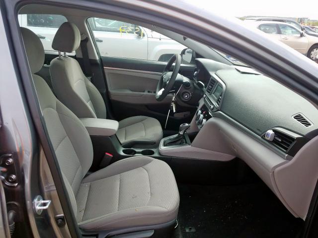 Photo 4 VIN: 5NPD74LF5KH472821 - HYUNDAI ELANTRA SE 