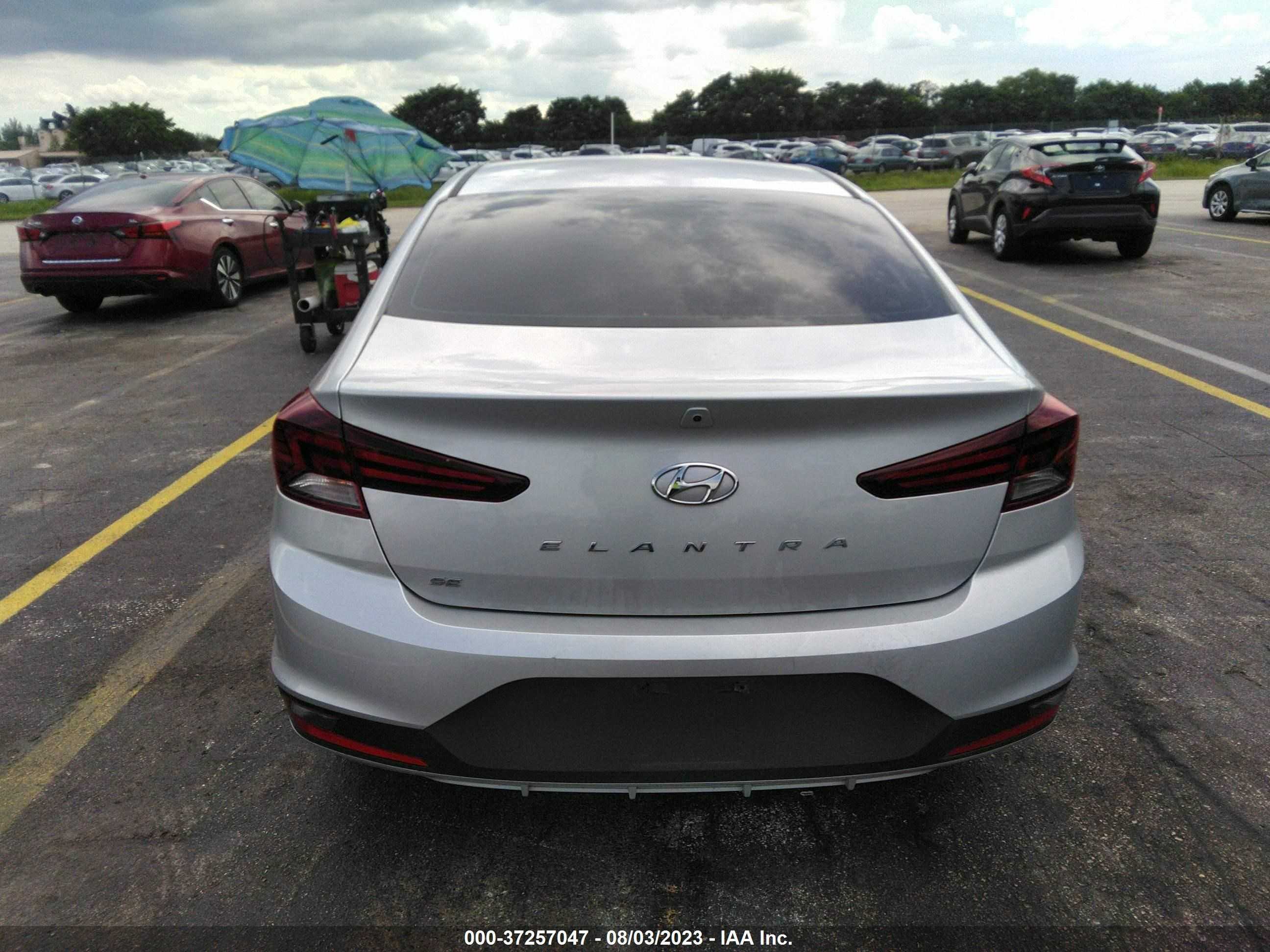 Photo 15 VIN: 5NPD74LF5KH473712 - HYUNDAI ELANTRA 