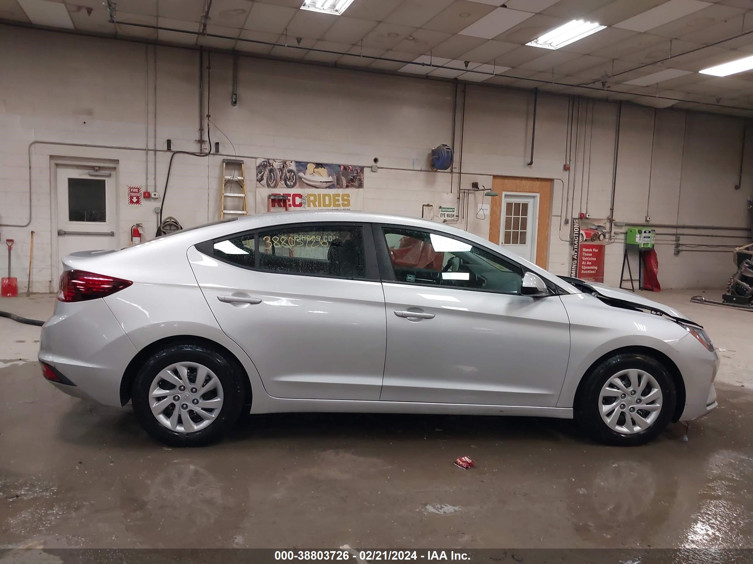 Photo 12 VIN: 5NPD74LF5LH520366 - HYUNDAI ELANTRA 