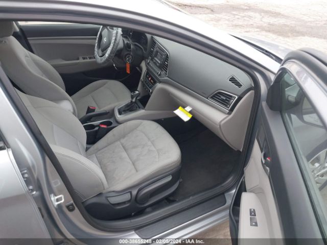 Photo 4 VIN: 5NPD74LF6HH037380 - HYUNDAI ELANTRA 