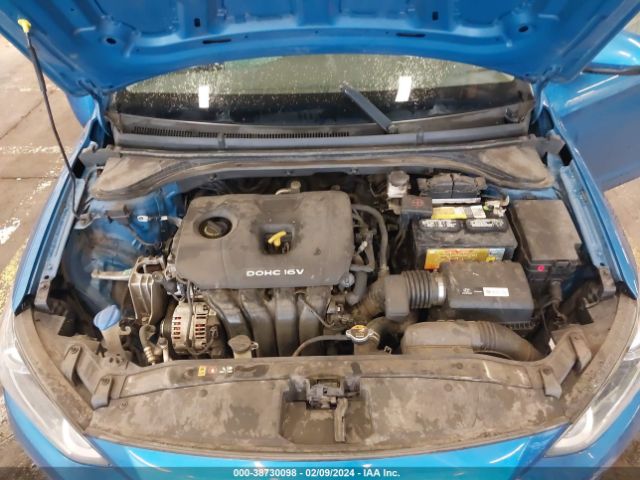 Photo 9 VIN: 5NPD74LF6HH067432 - HYUNDAI ELANTRA 