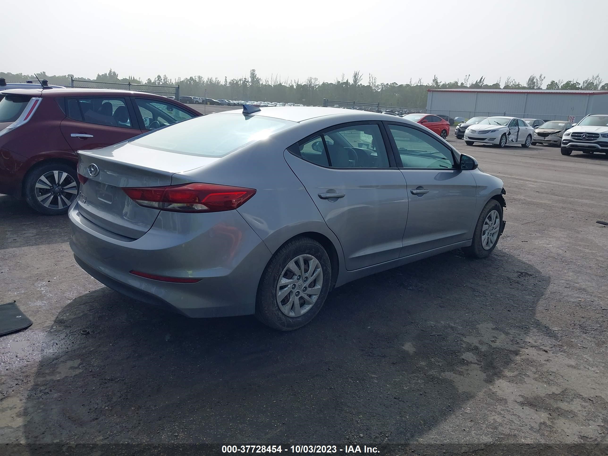 Photo 3 VIN: 5NPD74LF6HH067933 - HYUNDAI ELANTRA 