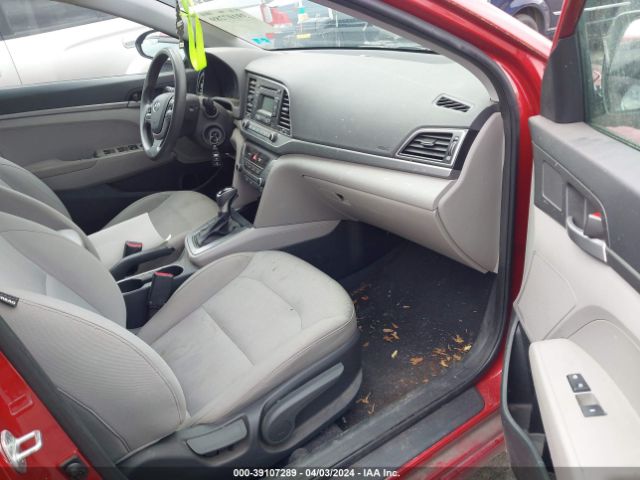 Photo 4 VIN: 5NPD74LF6HH112174 - HYUNDAI ELANTRA 