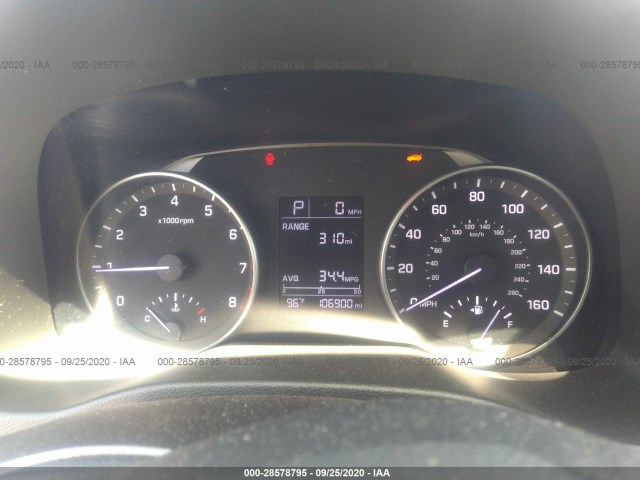 Photo 6 VIN: 5NPD74LF6HH113860 - HYUNDAI ELANTRA 