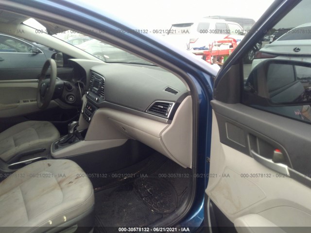 Photo 4 VIN: 5NPD74LF6HH125863 - HYUNDAI ELANTRA 