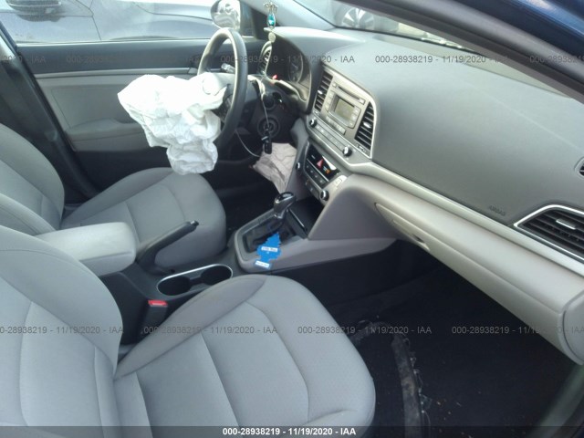 Photo 4 VIN: 5NPD74LF6HH131887 - HYUNDAI ELANTRA 