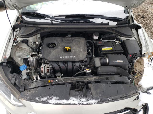 Photo 6 VIN: 5NPD74LF6HH135275 - HYUNDAI ELANTRA SE 