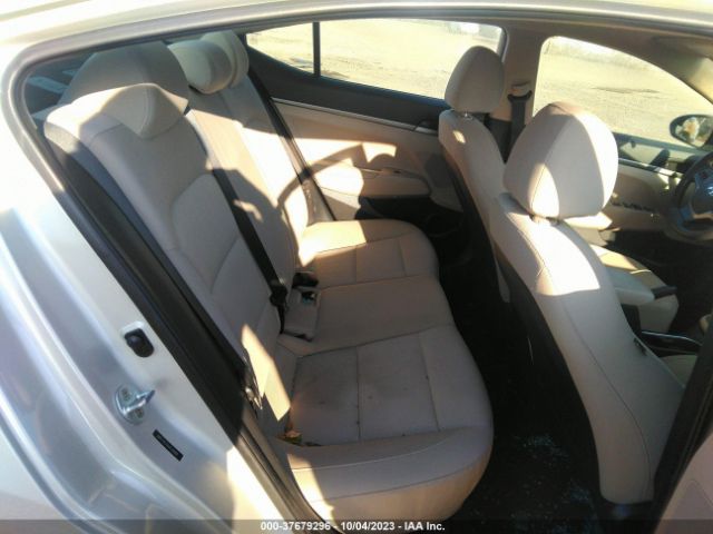 Photo 7 VIN: 5NPD74LF6HH138998 - HYUNDAI ELANTRA 