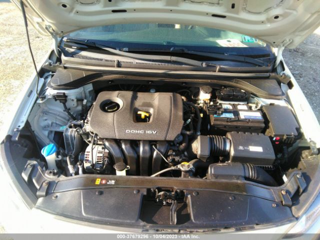 Photo 9 VIN: 5NPD74LF6HH138998 - HYUNDAI ELANTRA 