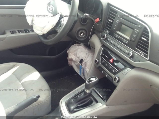 Photo 4 VIN: 5NPD74LF6HH172519 - HYUNDAI ELANTRA 