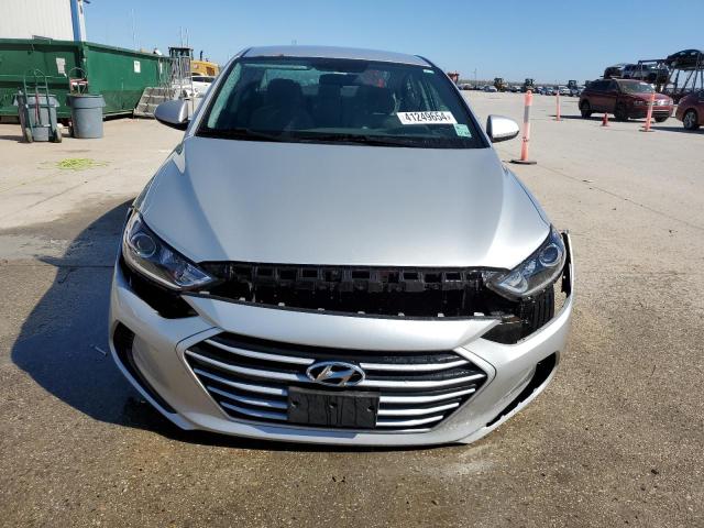 Photo 4 VIN: 5NPD74LF6HH174643 - HYUNDAI ELANTRA 