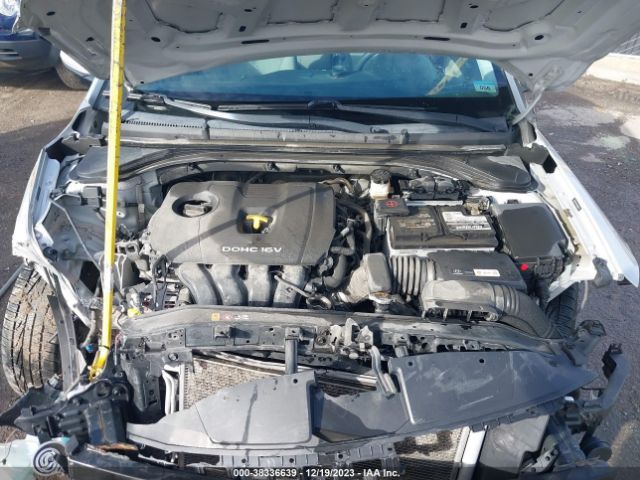 Photo 9 VIN: 5NPD74LF6HH188574 - HYUNDAI ELANTRA 