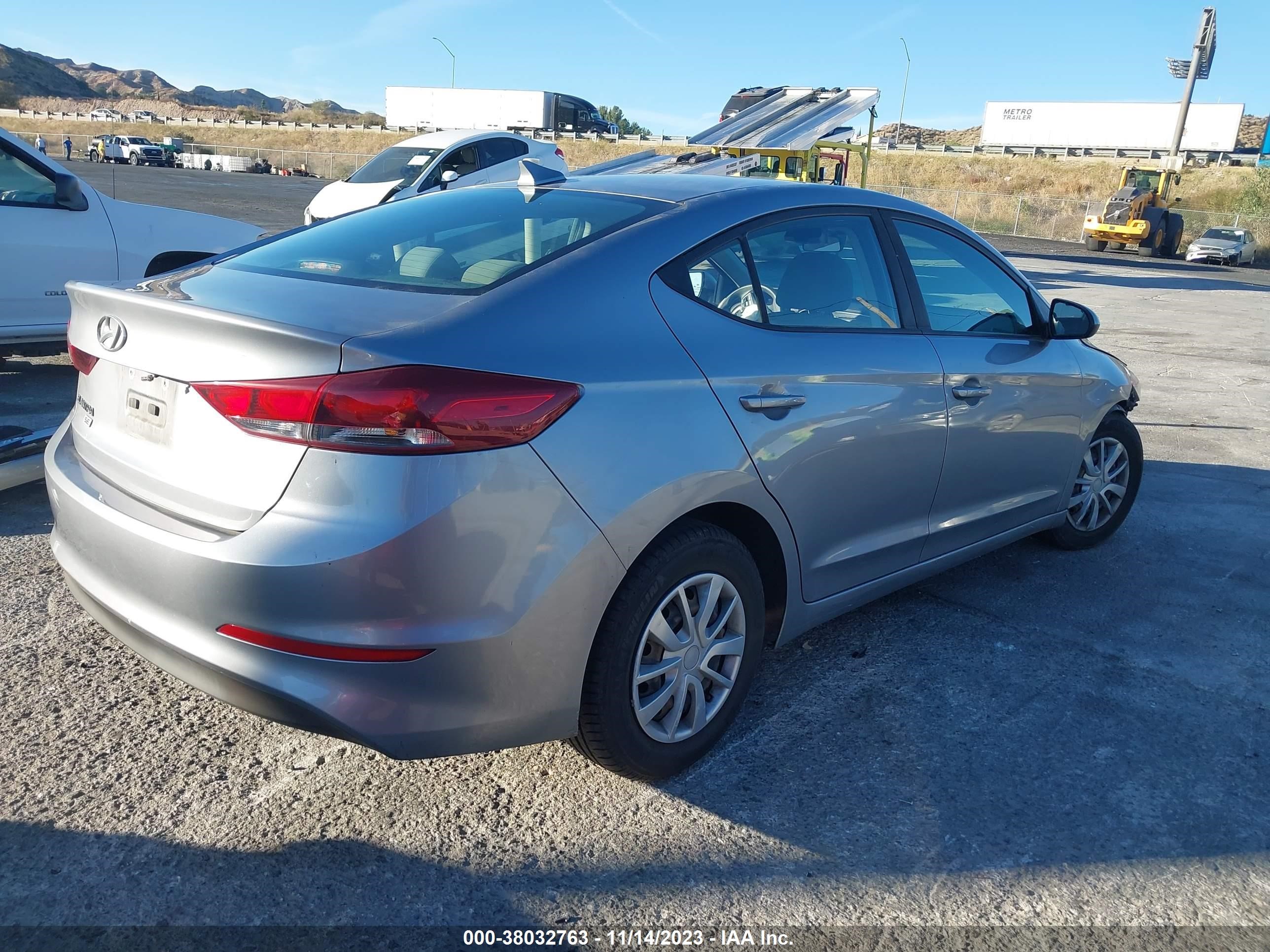 Photo 3 VIN: 5NPD74LF6HH204238 - HYUNDAI ELANTRA 