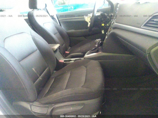 Photo 4 VIN: 5NPD74LF6JH230232 - HYUNDAI ELANTRA 