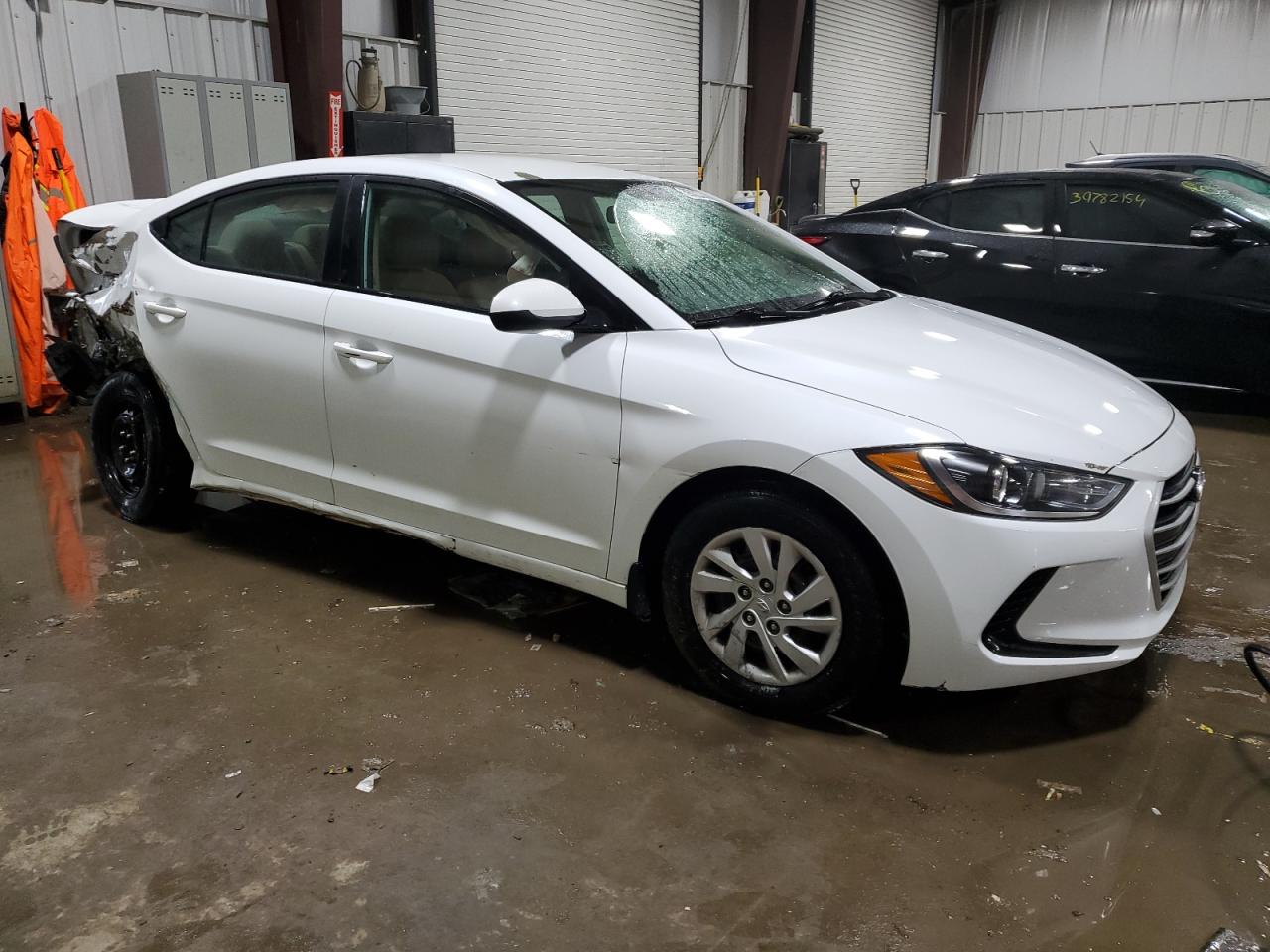 Photo 3 VIN: 5NPD74LF6JH361595 - HYUNDAI ELANTRA 