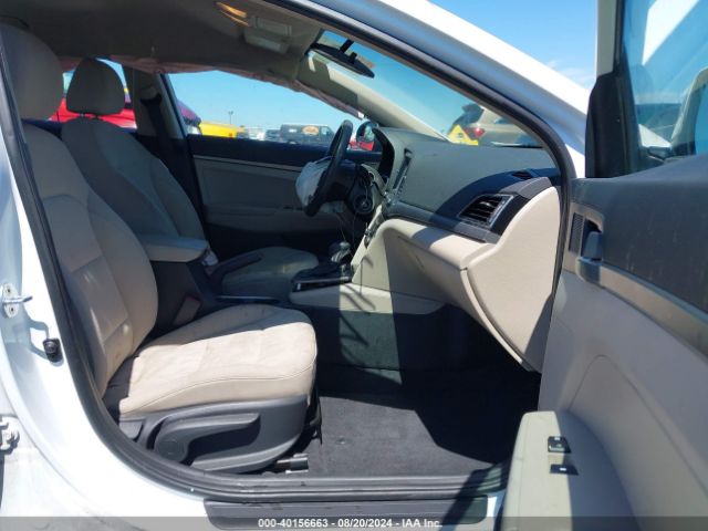 Photo 4 VIN: 5NPD74LF6JH374315 - HYUNDAI ELANTRA 