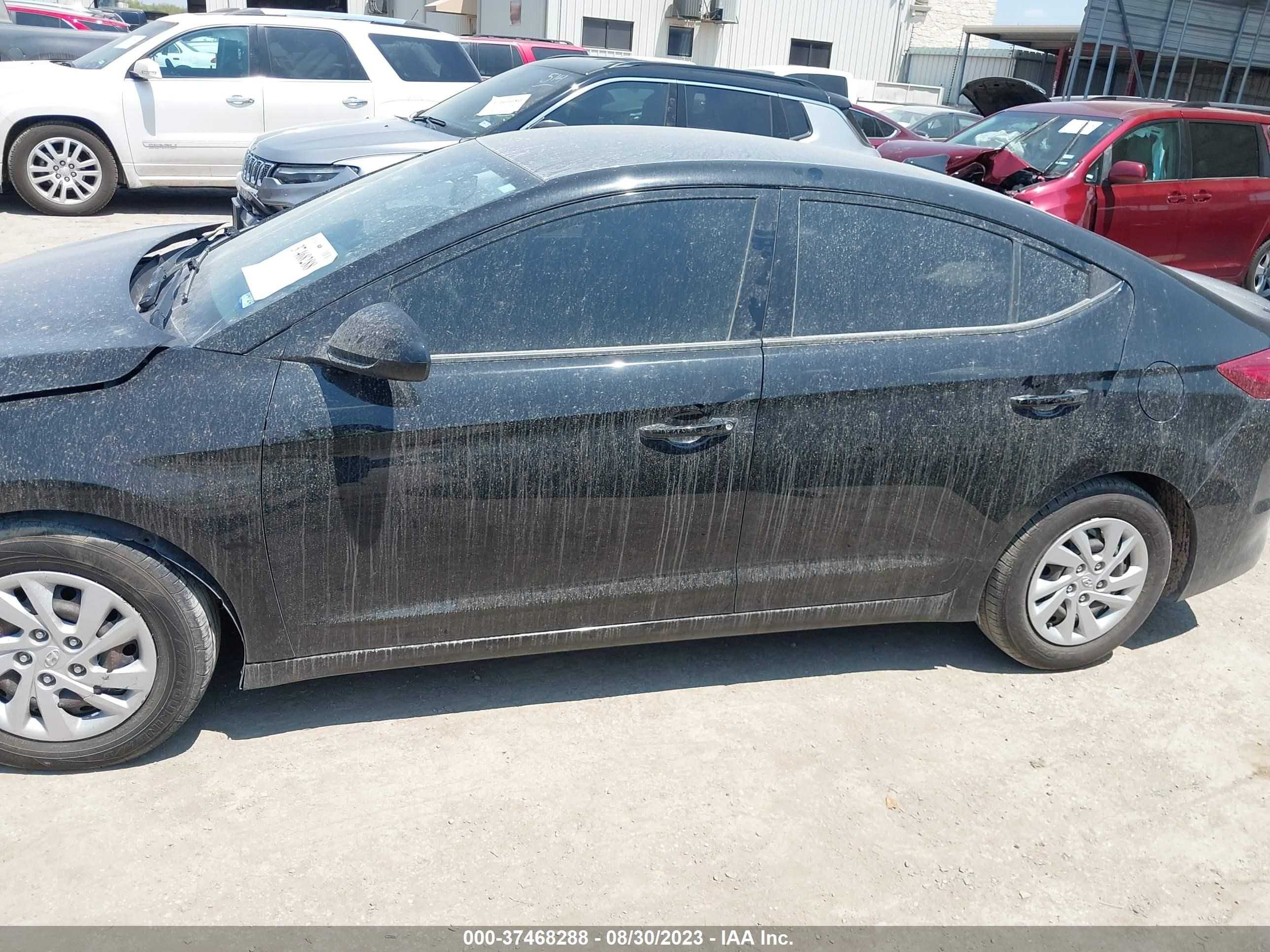 Photo 13 VIN: 5NPD74LF6JH402159 - HYUNDAI ELANTRA 