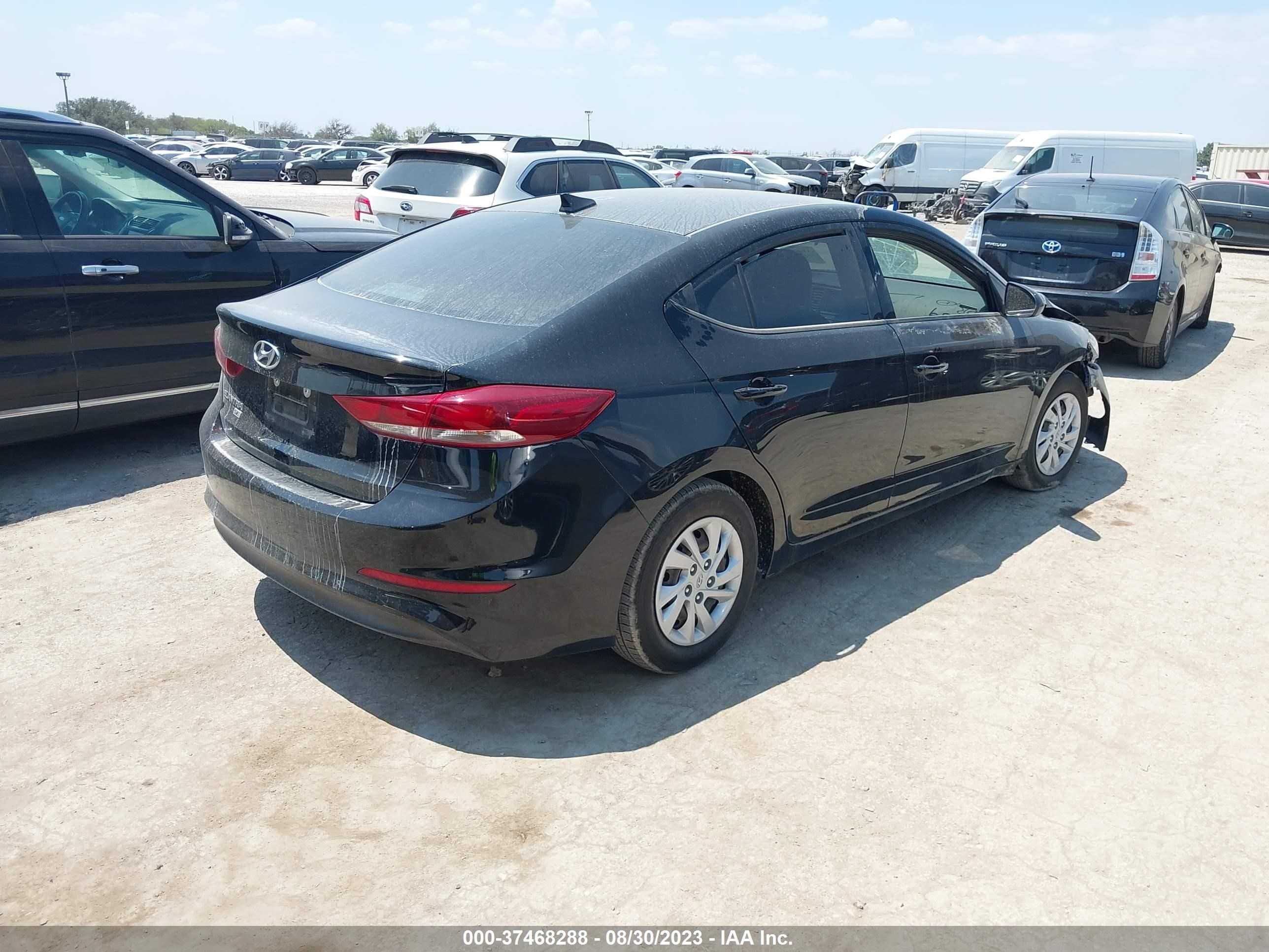 Photo 3 VIN: 5NPD74LF6JH402159 - HYUNDAI ELANTRA 