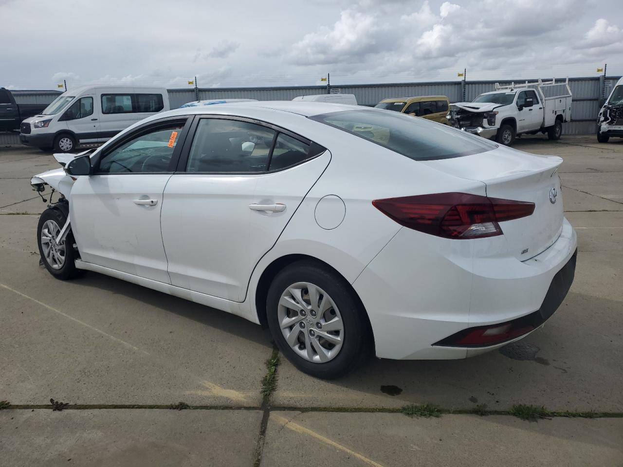 Photo 1 VIN: 5NPD74LF6KH404995 - HYUNDAI ELANTRA 