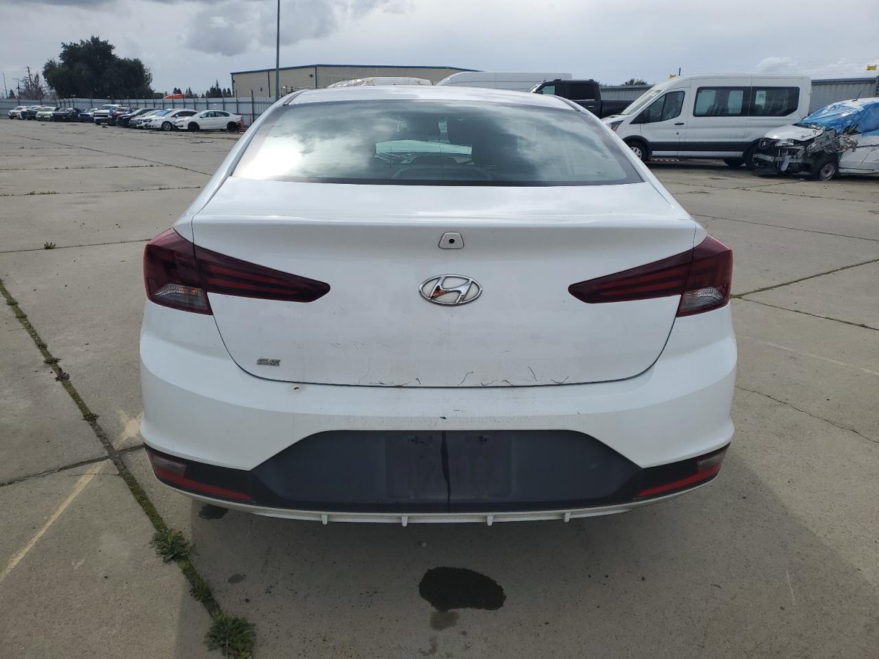 Photo 5 VIN: 5NPD74LF6KH404995 - HYUNDAI ELANTRA 