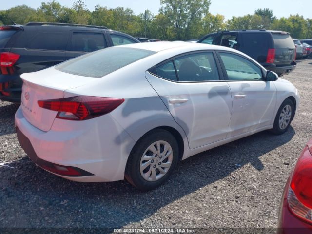 Photo 3 VIN: 5NPD74LF6KH415785 - HYUNDAI ELANTRA 