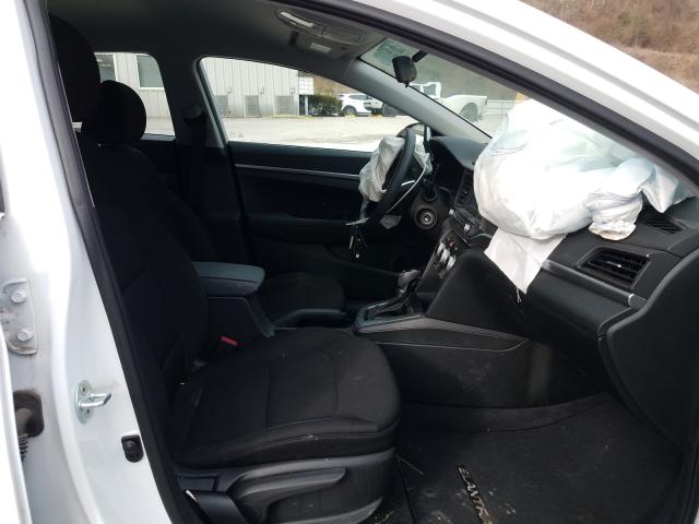 Photo 4 VIN: 5NPD74LF6KH435938 - HYUNDAI ELANTRA SE 