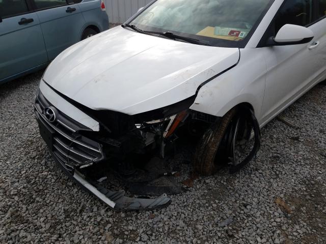 Photo 8 VIN: 5NPD74LF6KH435938 - HYUNDAI ELANTRA SE 