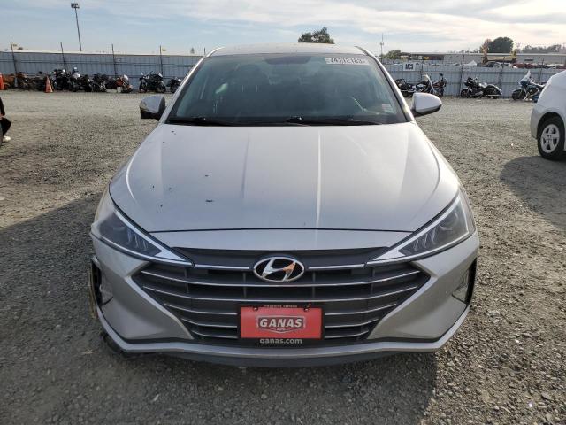 Photo 4 VIN: 5NPD74LF6KH493581 - HYUNDAI ELANTRA 