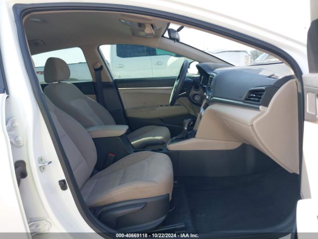 Photo 4 VIN: 5NPD74LF6KH495055 - HYUNDAI ELANTRA 