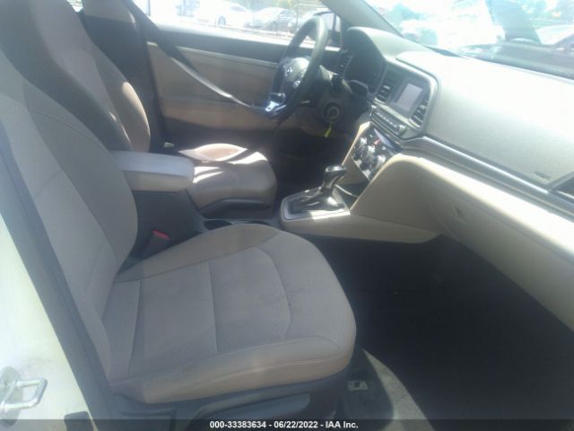 Photo 4 VIN: 5NPD74LF6KH497811 - HYUNDAI ELANTRA 