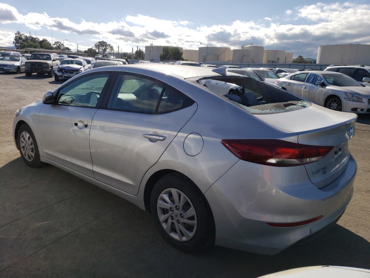 Photo 1 VIN: 5NPD74LF7HH081484 - HYUNDAI ELANTRA 