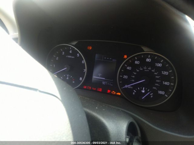 Photo 6 VIN: 5NPD74LF7HH083011 - HYUNDAI ELANTRA 