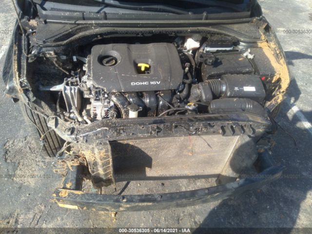 Photo 9 VIN: 5NPD74LF7HH083011 - HYUNDAI ELANTRA 