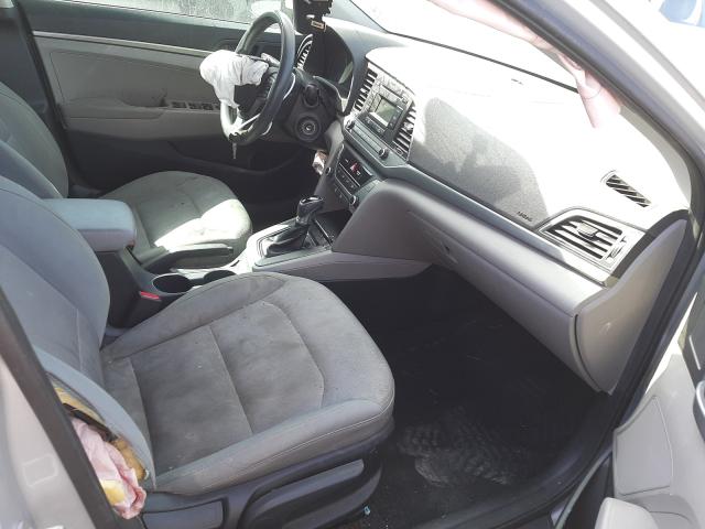 Photo 4 VIN: 5NPD74LF7HH085843 - HYUNDAI ELANTRA SE 