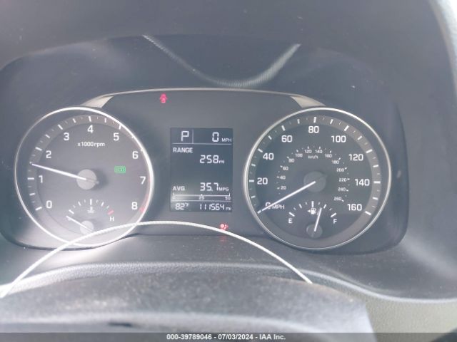 Photo 6 VIN: 5NPD74LF7HH104469 - HYUNDAI ELANTRA 