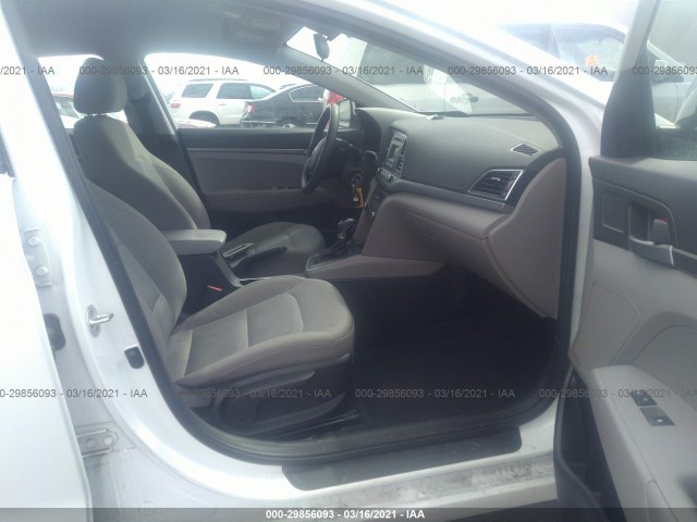 Photo 4 VIN: 5NPD74LF7HH138539 - HYUNDAI ELANTRA 