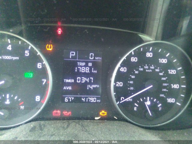 Photo 6 VIN: 5NPD74LF7HH155244 - HYUNDAI ELANTRA 