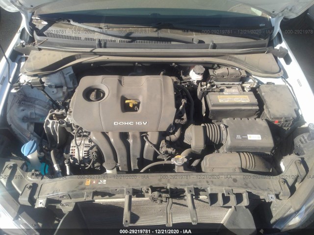 Photo 9 VIN: 5NPD74LF7HH185912 - HYUNDAI ELANTRA 