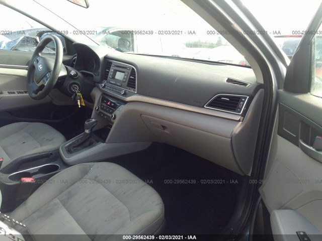 Photo 4 VIN: 5NPD74LF7HH203986 - HYUNDAI ELANTRA 