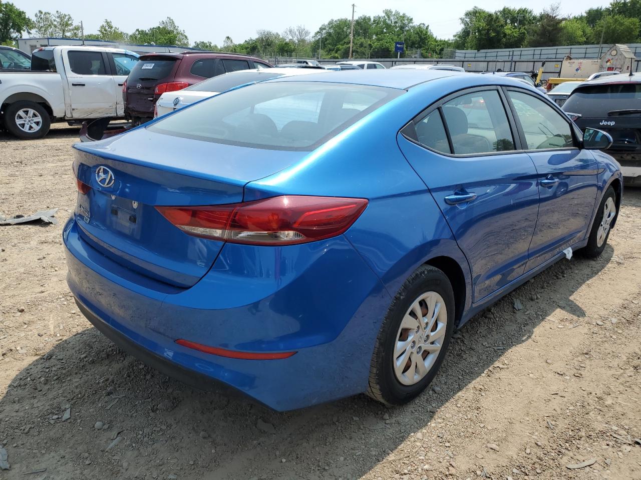 Photo 2 VIN: 5NPD74LF7JH273848 - HYUNDAI ELANTRA 