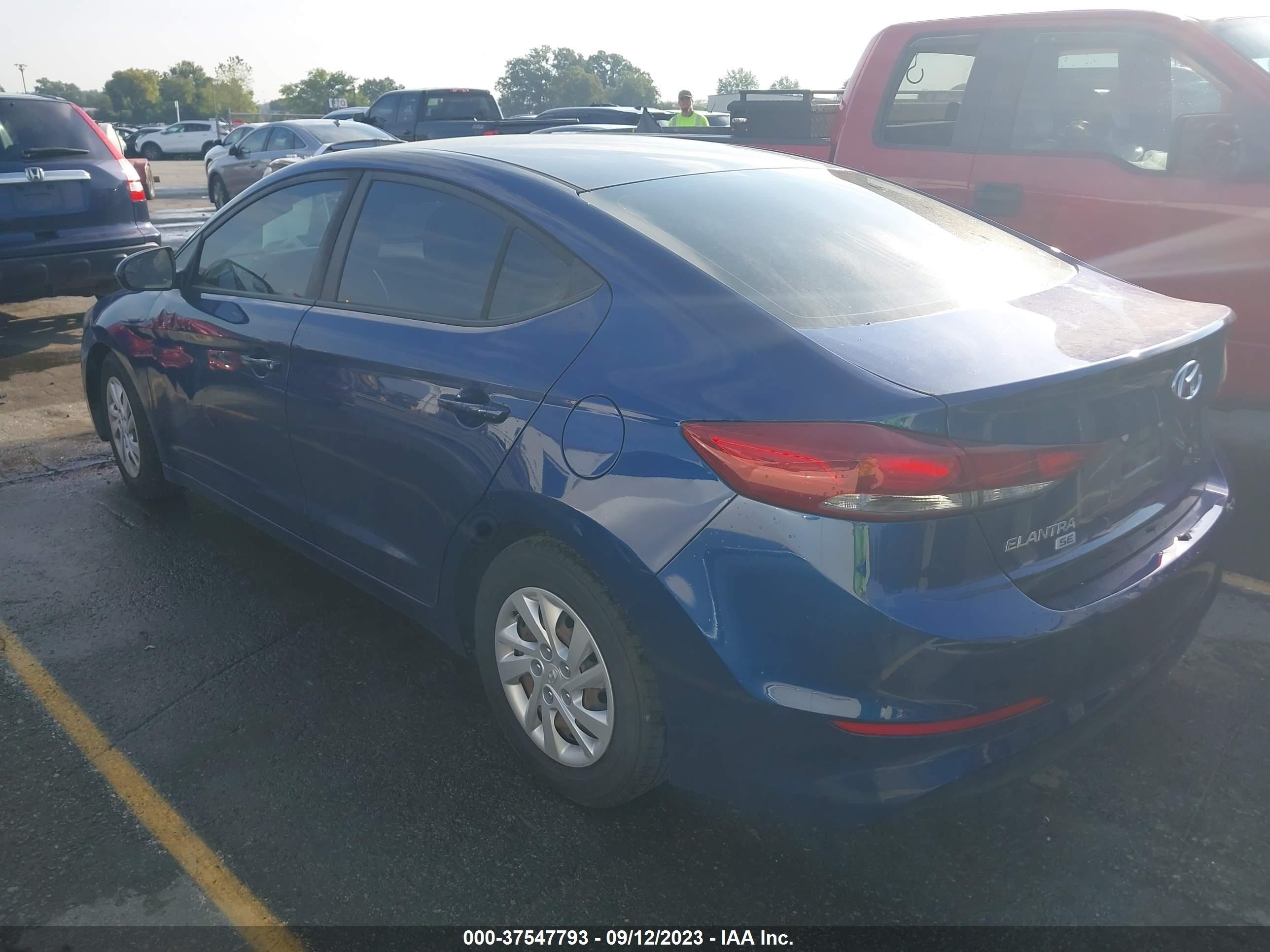 Photo 14 VIN: 5NPD74LF7JH323826 - HYUNDAI ELANTRA 