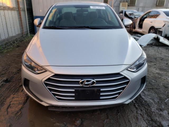 Photo 4 VIN: 5NPD74LF7JH356082 - HYUNDAI ELANTRA SE 