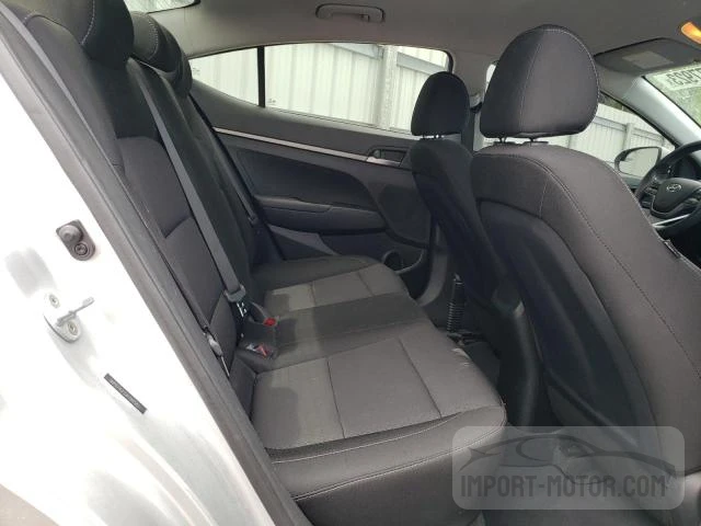 Photo 9 VIN: 5NPD74LF7JH396582 - HYUNDAI ELANTRA 