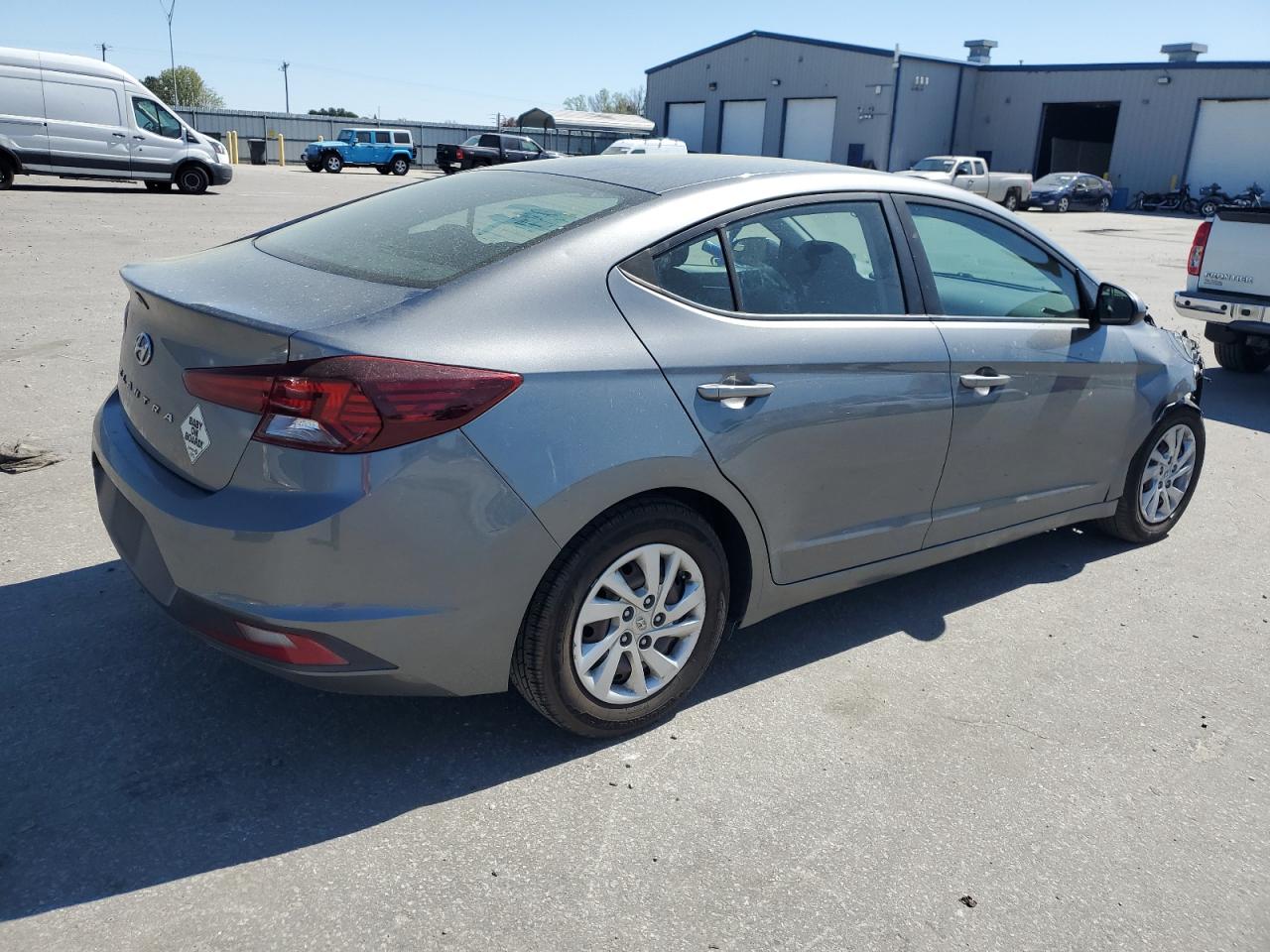 Photo 2 VIN: 5NPD74LF7KH401216 - HYUNDAI ELANTRA 