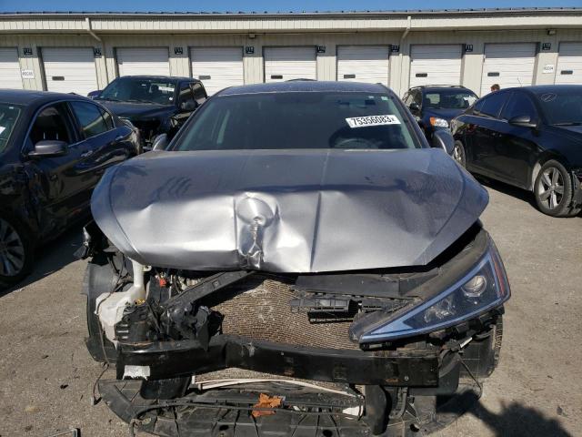 Photo 4 VIN: 5NPD74LF7KH414872 - HYUNDAI ELANTRA 