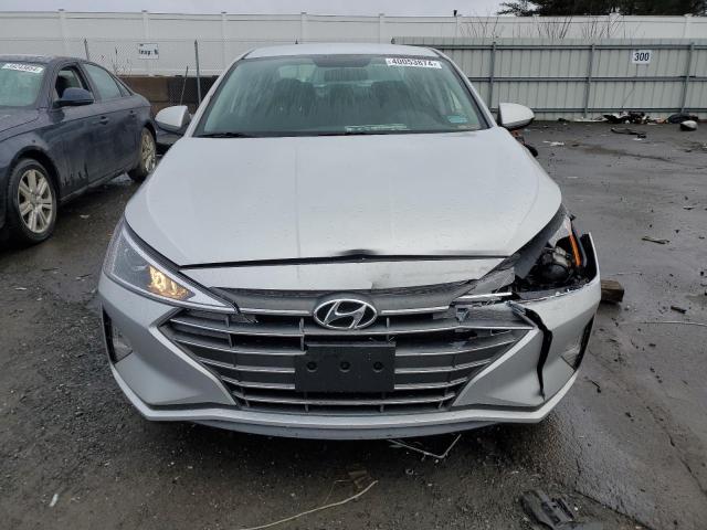 Photo 4 VIN: 5NPD74LF7KH415617 - HYUNDAI ELANTRA 