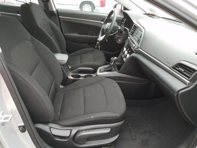 Photo 4 VIN: 5NPD74LF7KH421918 - HYUNDAI ELANTRA SE 