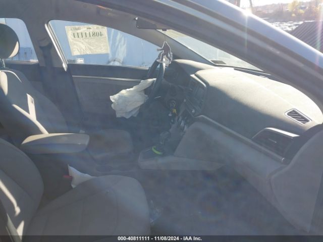 Photo 4 VIN: 5NPD74LF7KH423152 - HYUNDAI ELANTRA 