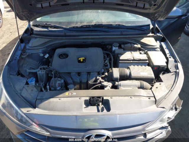 Photo 9 VIN: 5NPD74LF7KH429825 - HYUNDAI ELANTRA 